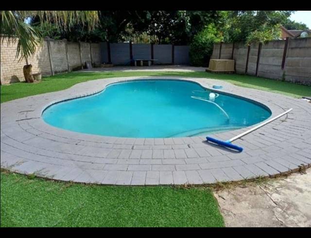 3 BEDROOM TOWNHOUSE FOR SALE IN BIRDSWOOD